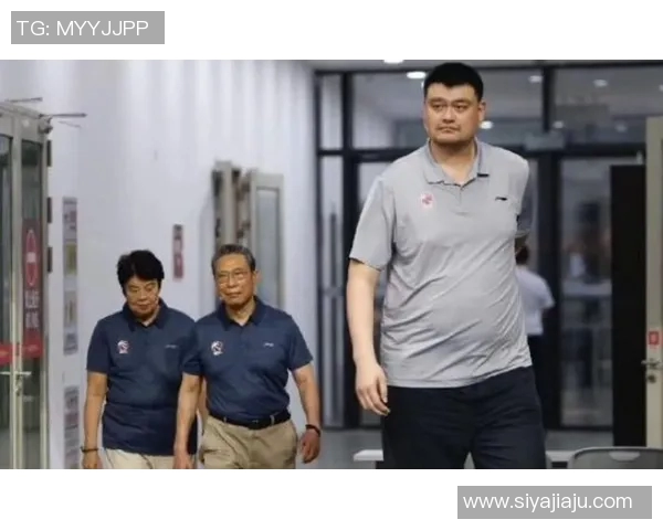 姚明退役后体重变化揭秘与职业生涯对身体的影响分析
