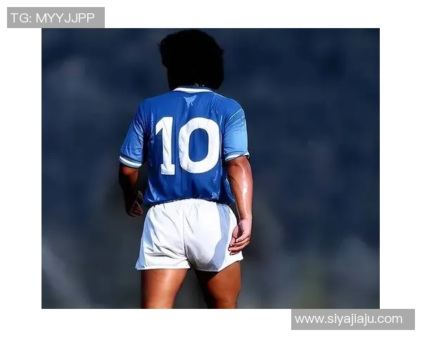 足球明星名字中带斯基的传奇球员盘点与他们的辉煌成就分享