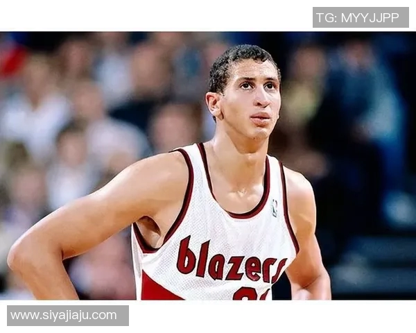 美国白人女篮球明星的崛起与影响力分析及其在体育界的地位探讨