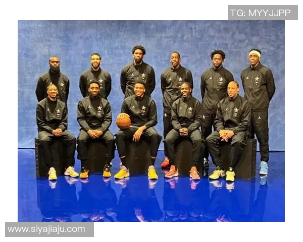 NBA篮球明星便装时尚合影展现个性魅力与团队精神的完美融合